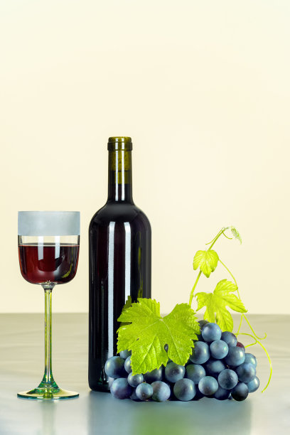 葡萄酒,葡萄,葡萄酒杯和酒瓶素材图片