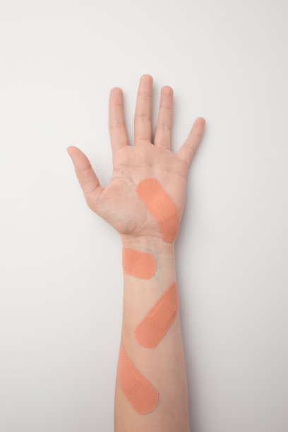 手与许多米色石膏图片下载