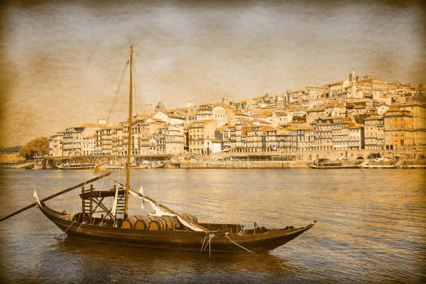 典型的葡萄牙船过去用来运输著名的波特酒-复古和复古照片效果图片下载
