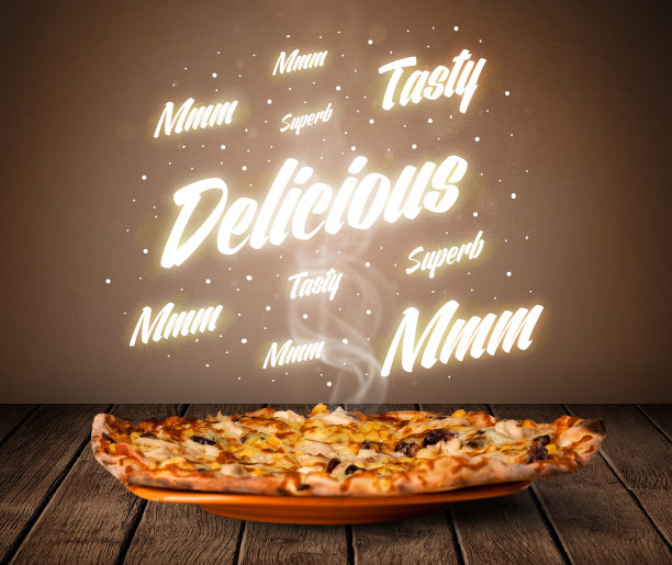披萨上写着美味可口的热辣文字图片下载