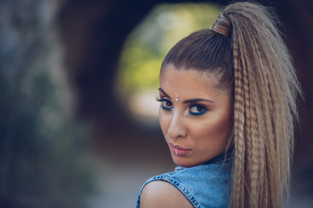 女人的肖像图片下载