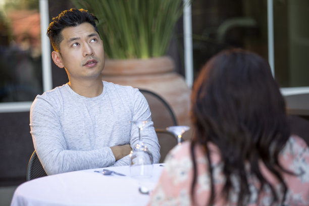 与亚洲人的跨种族约会图片下载