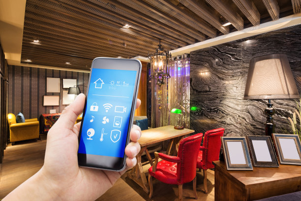 智能手机，智能家居，现代咖啡馆图片下载