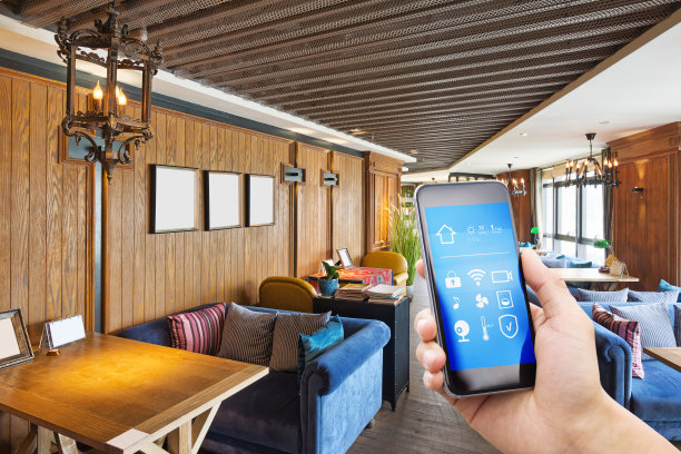 智能手机，智能家居，现代咖啡馆图片下载