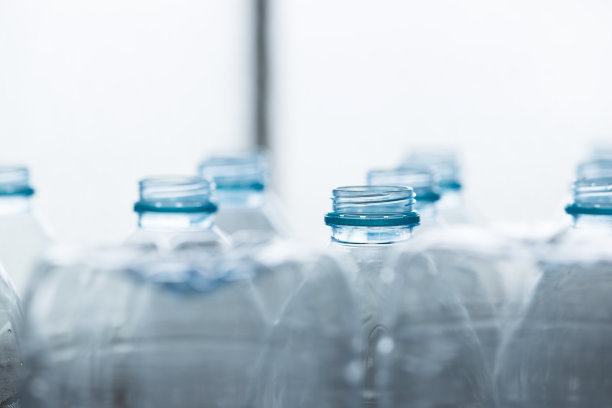 回收塑料瓶素材图片