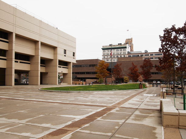 办公大楼广场图片下载