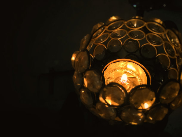 照亮黑暗图片下载