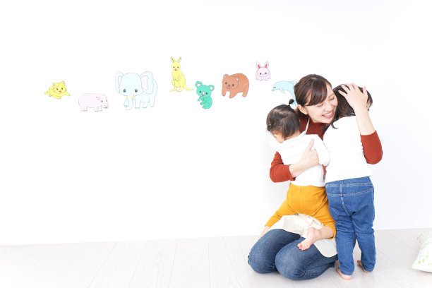 幼儿园的孩子和老师素材图片