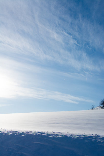 雪地图片素材ID：304892424