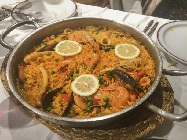 米饭和海鲜图片下载