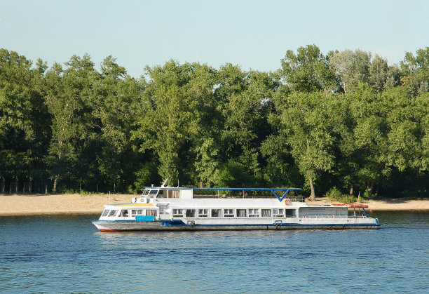 内河机动旅游船图片下载