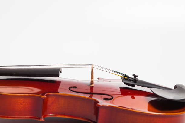 小提琴的特写细节上的白色图片下载