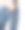 一个男人从后面的口袋里掏出钱包图片下载