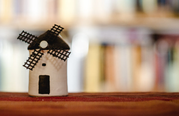 西班牙风车模型图片下载