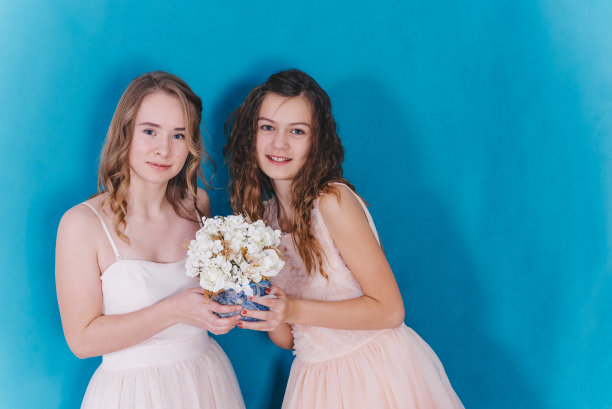 在工作室的童年素材图片