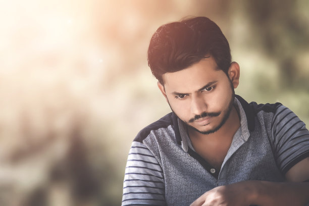 印度人思考穆迪肖像图片下载