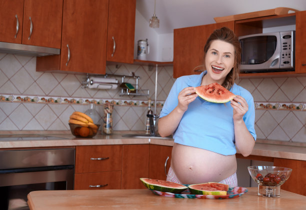 幸福的孕妇图片下载