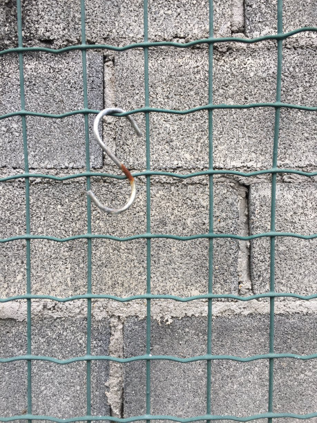 铁丝网围栏图片下载