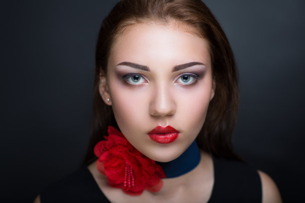 美丽的女人的脸图片下载