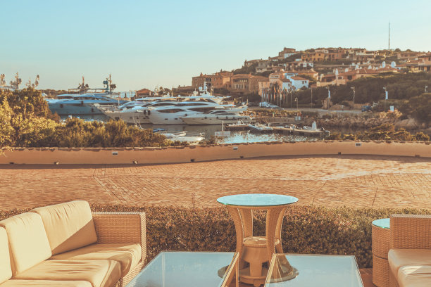 夏日咖啡馆，海景图片下载