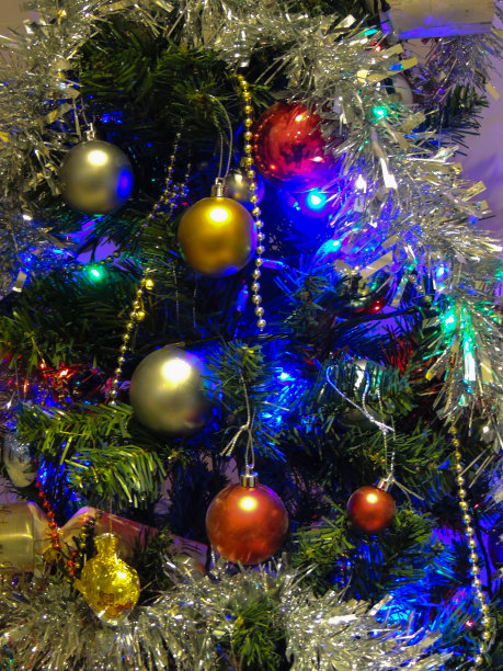 圣诞树装饰品图片下载