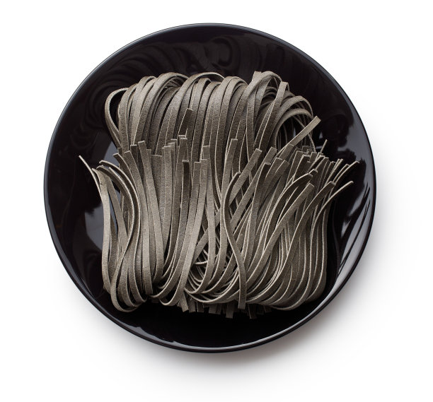 黑色面条图片下载