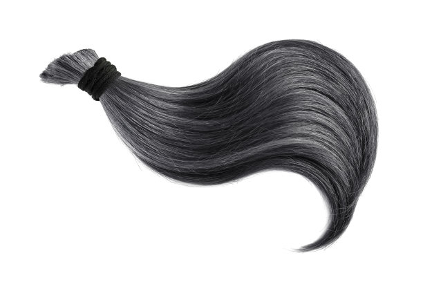 白色背景上的黑色自然头发图片下载