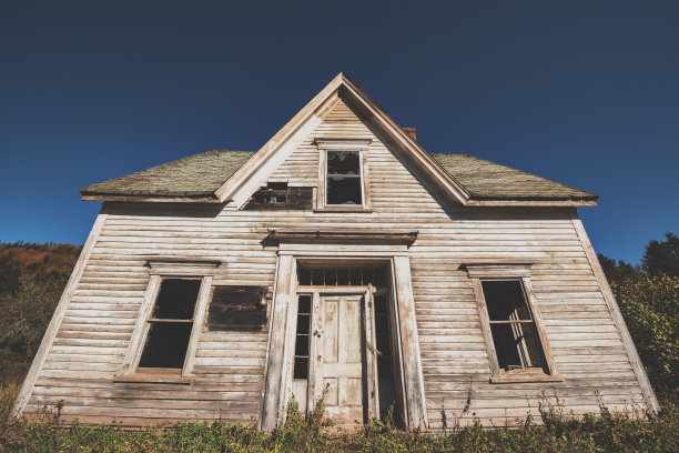 广角废弃房屋图片下载