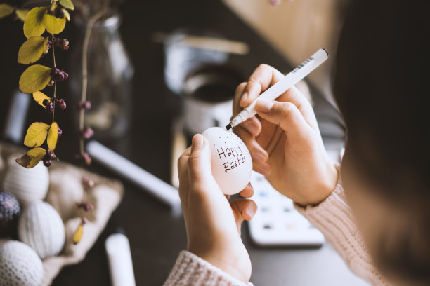 DIY手绘黑白复活节彩蛋图片下载