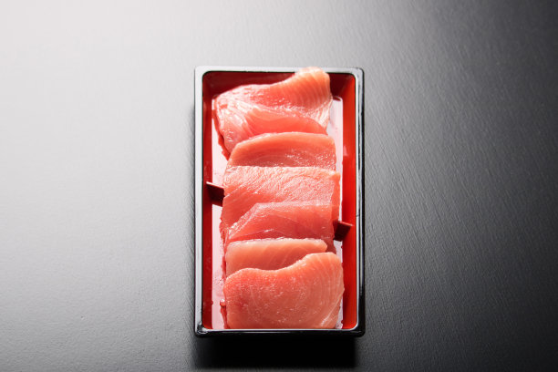 金枪鱼生鱼片图片下载