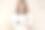 演播室里的金发美女图片下载