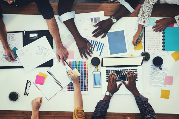 请大家上交一个新的创意项目图片下载