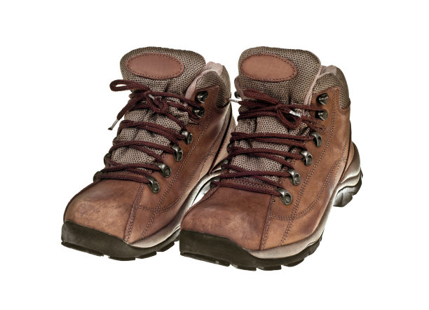 棕色的男鞋图片下载