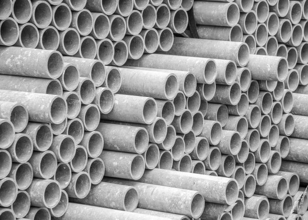 建筑工地排水用石棉管。背景图片下载