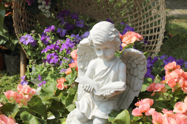 雕塑照片素材ID：305629812