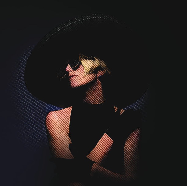 优雅的复古女人和大帽子图片下载