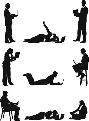 在任何地方使用笔记本电脑工作的商人图片下载