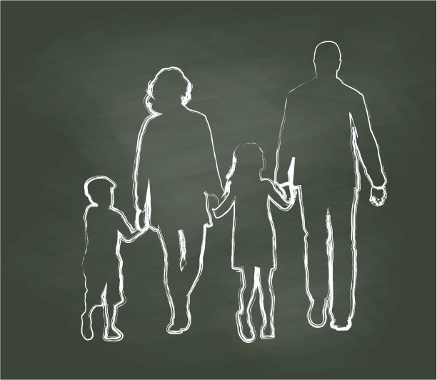 家人携手散步图片下载