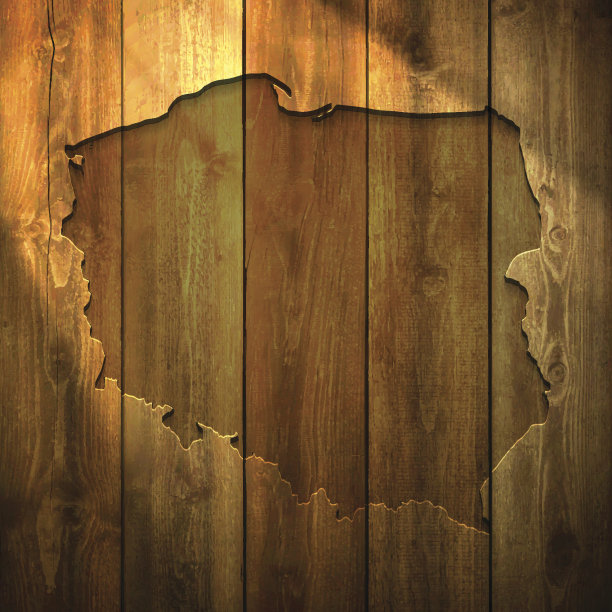 波兰地图上的照明木制背景图片下载