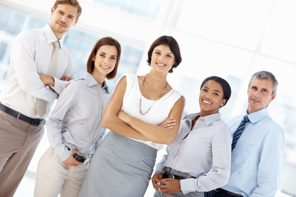 成功的企业高管在办公室图片下载