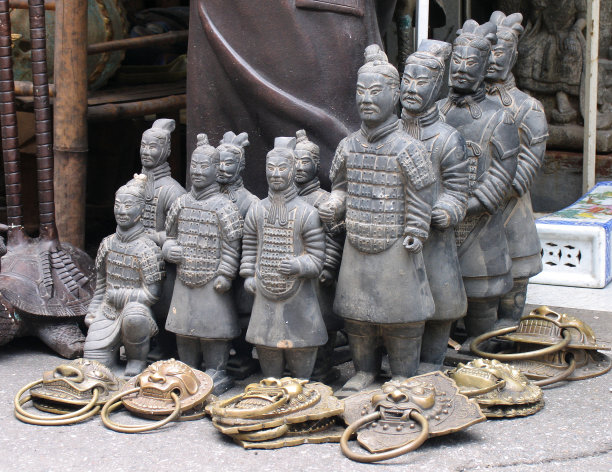 西安士兵在跳蚤市场图片下载