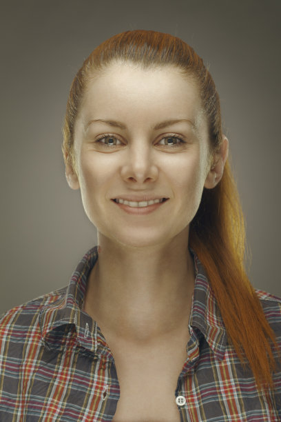 微笑的女孩图片下载