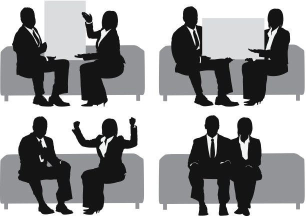 商务主管坐在沙发上图片下载