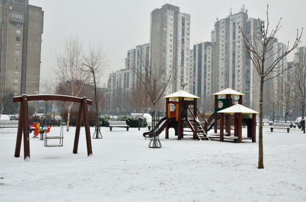 冬季城市游乐场图片下载