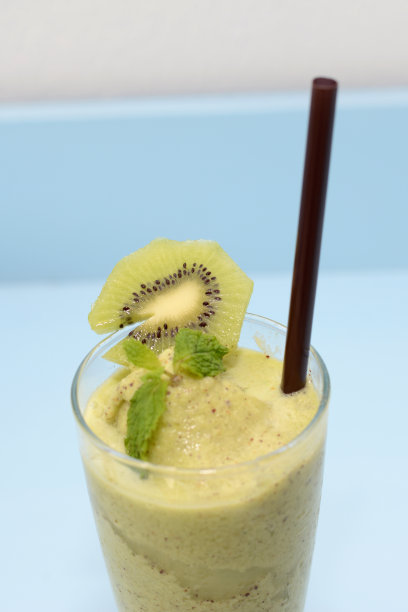 猕猴桃奶昔图片下载