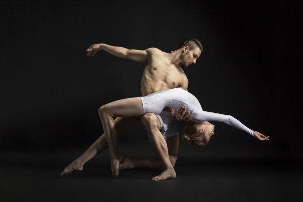 一些舞蹈同年龄的图片下载