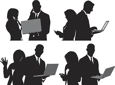 商务人士使用笔记本电脑和智能手机图片下载