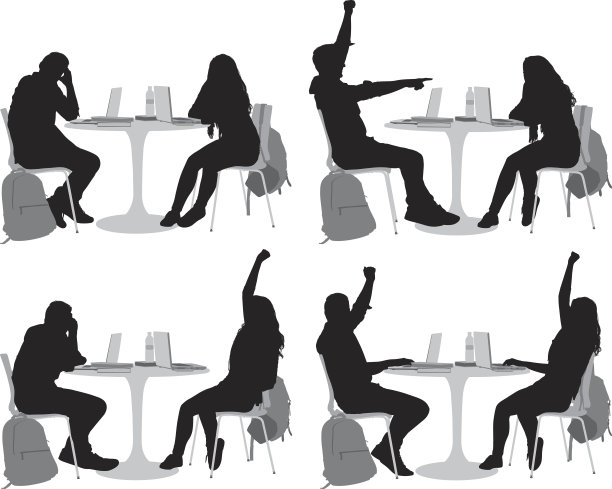 学生坐着欢呼图片下载