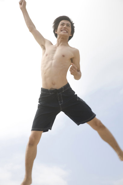 人向着天空的罗马图片下载