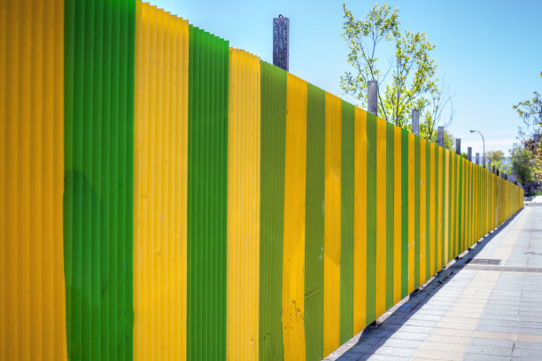 黄绿色栅栏图片下载